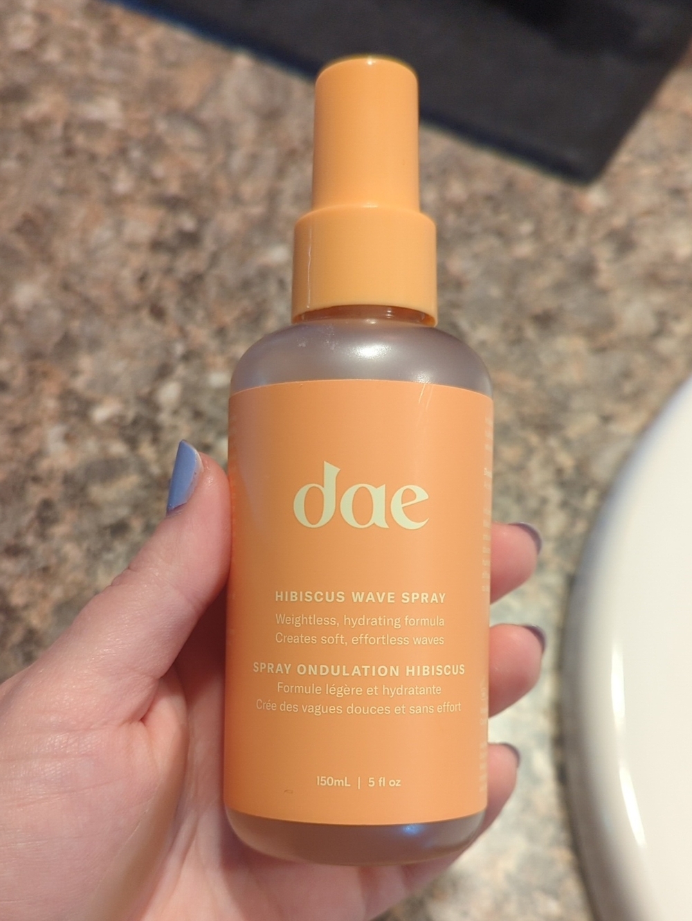 dae Hibiscus Wave Spray